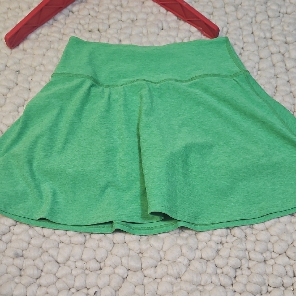Beyond Yoga Fresh Green Circle Skort